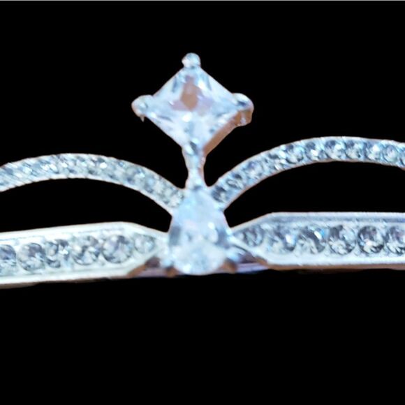 Wedding tiera silver tone and rhinestones. - Picture 3 of 3